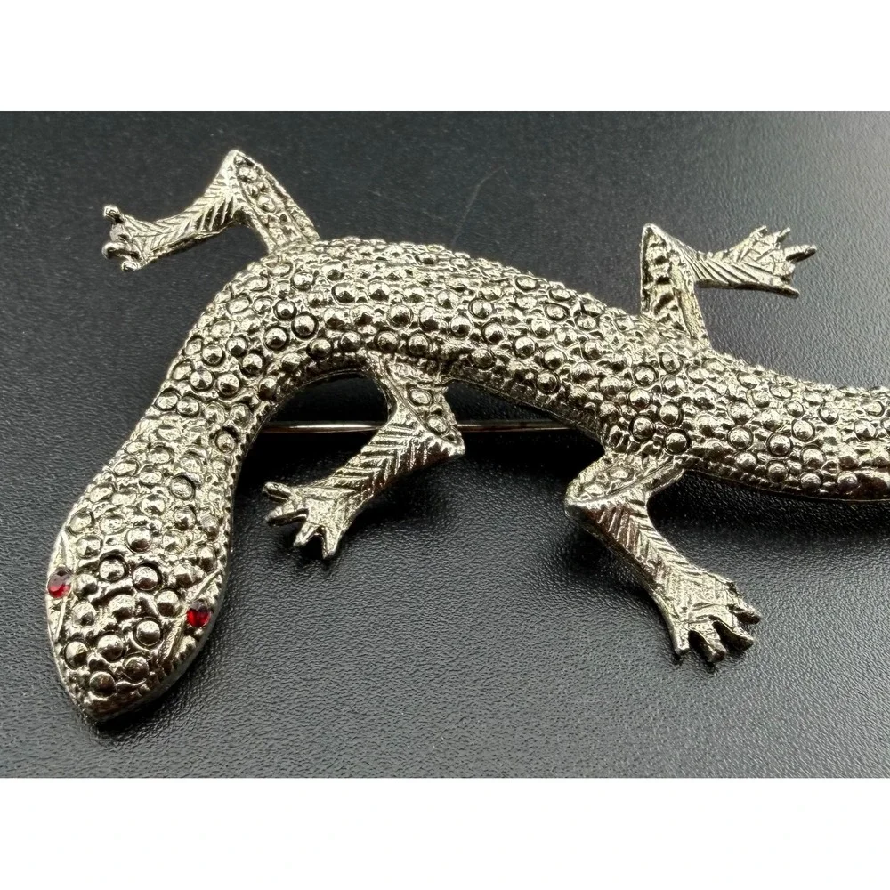 Lizard Gecko Brooch Silver‎ Tone Marcasite Style Red Eyes Reptile Vintage READ
